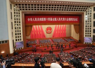 两会现场|第十四届全国人民代表大会第四次会议在京圆满闭幕