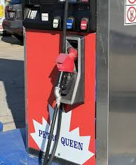 油价逼近每升2加元加重大多伦多通勤压力 联邦与安省现有减负政策受关注