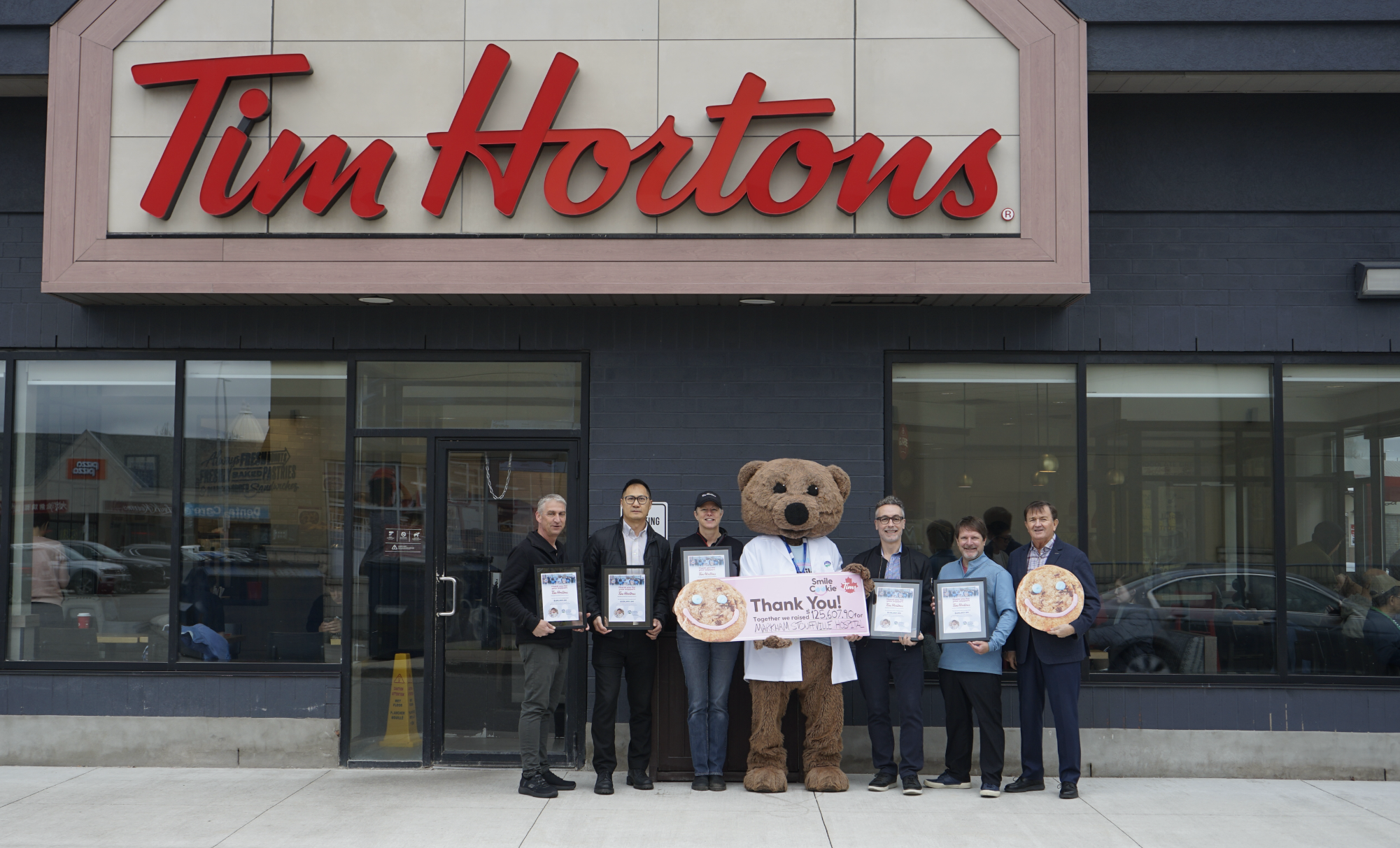 Tim Hortons微笑曲奇筹得12.56万 支持万锦Stouffville医院设备与服务需求