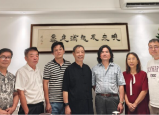燕飞返琼交流文学创作 与韩少功探讨华语写作新路径